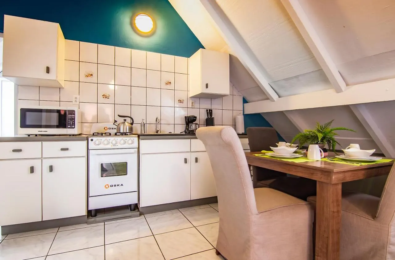 Citylife Apartments In Willemstad - Big 2 Bedroom Apartment In Top Floor - H 0*,