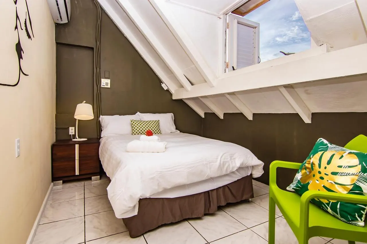 Citylife Apartments In Willemstad - Big 2 Bedroom Apartment In Top Floor - H