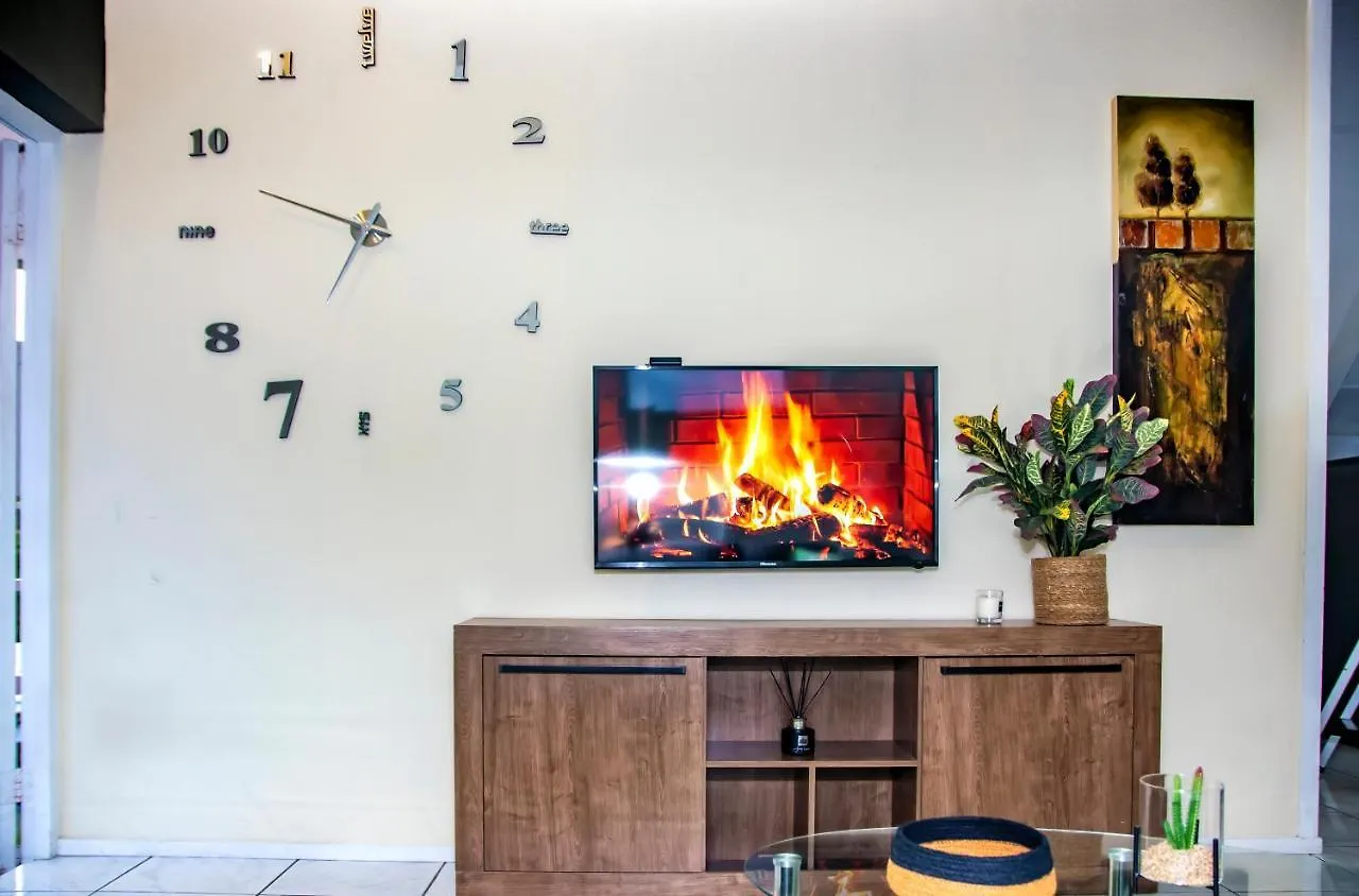 Citylife Apartments In Willemstad - Big 2 Bedroom Apartment In Top Floor - H